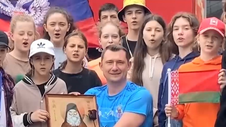 «Просили мамы со слезами на глазах». Алексей Талай рассказал про благотворительную помощь детям Донбасса