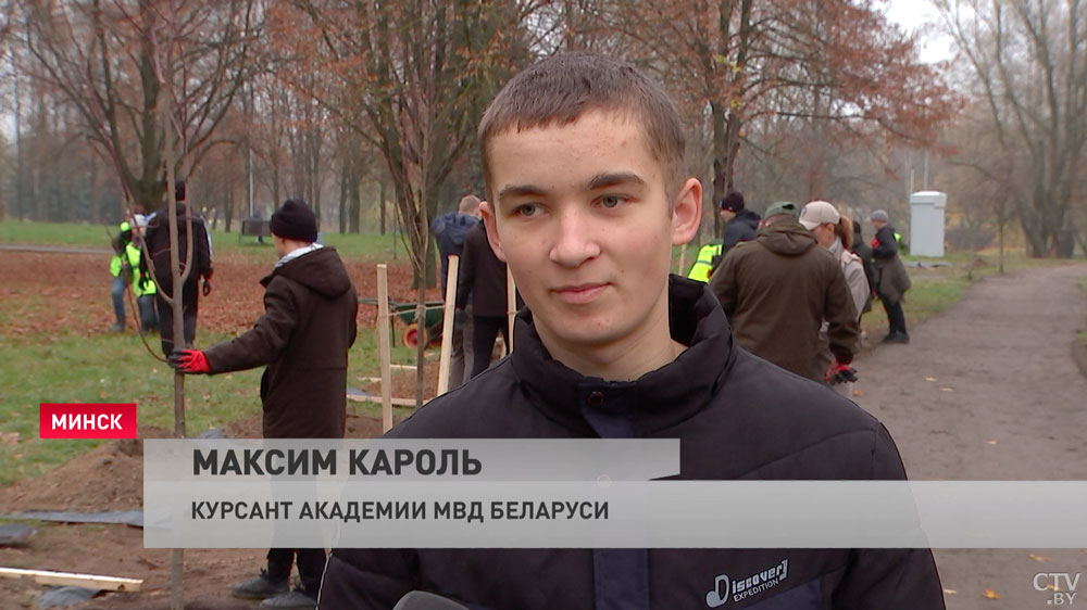 Александр Барсуков во время закладки аллеи «Память поколений»: каждый третий белорус погиб. Мир нужно беречь всеми силами-4