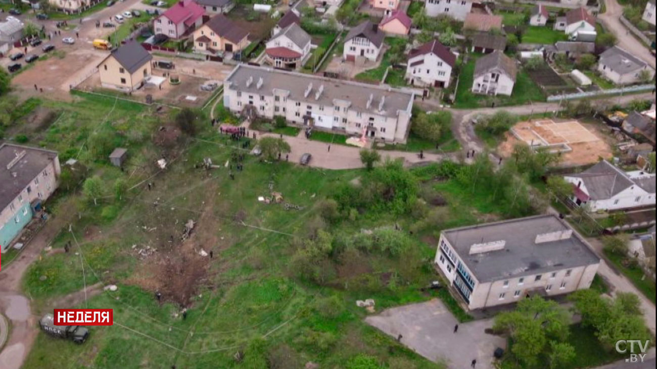 «Упал бы сюда, тут половину бы снесло всего». Чем всё могло закончиться в Барановичах, если бы не подвиг лётчиков?-13