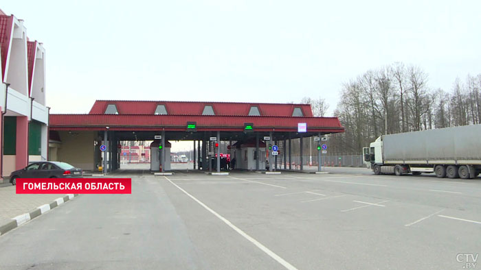 Бычковский: иностранцам, прибывающим в Беларусь в связи с ситуацией в Украине, тест или сертификат не требуются-7