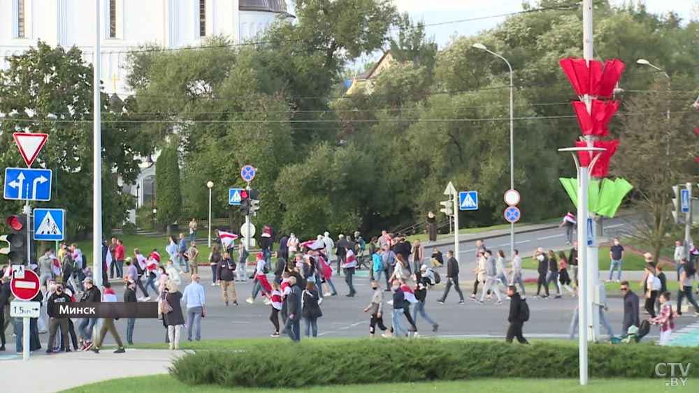 Кто те люди, которые имеют отношение к протестам в Беларуси? Мнение Григория Азарёнка-19
