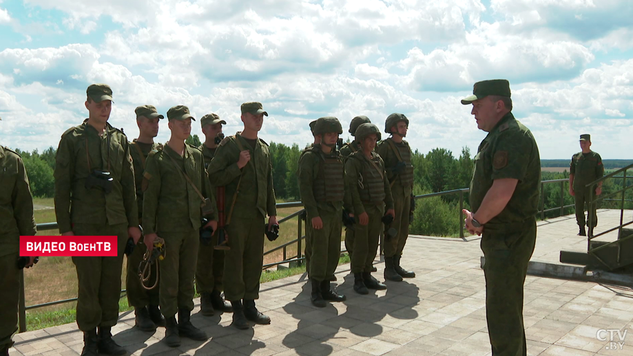 «Едут за победой». Команды белорусских военнослужащих завершают подготовку к участию в АрМИ-1