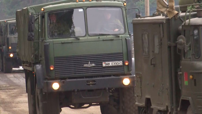 В Беларуси началась проверка боеготовности войск. Минобороны обратилось к водителям