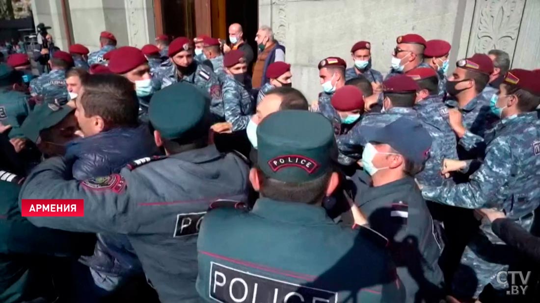 В Ереване армянская оппозиция планирует провести очередную акцию протеста-4