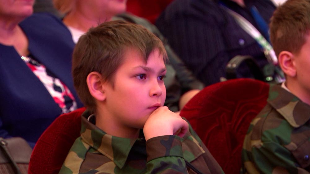 «Мой прадедушка Николай был военным, и я в будущем тоже буду». В Минской области открыли военно-патриотический клуб «Сокол»