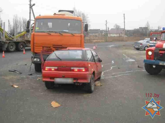 Suzuki и бетономешалка столкнулись в Полоцке. Два человека – в реанимации