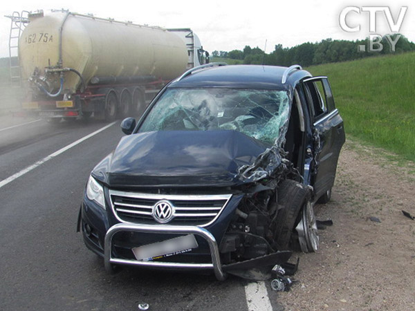 Минск: авария двух большегрузов и легковушки парализовала движение общественного транспорта вдоль проспекта Дзержинского Минск: авария двух большегрузов и легковушки парализовала движение общественного транспорта вдоль проспекта Дзержинского