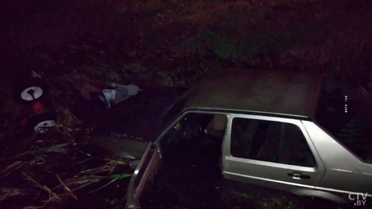 В Любанском районе погибла женщина. Автомобиль въехал в мотоблок на обочине-1
