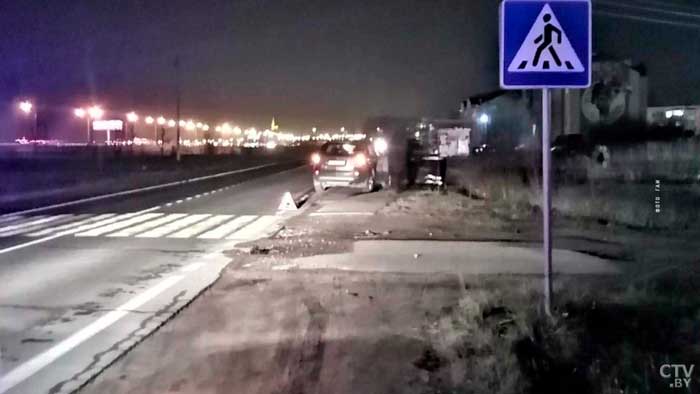 В Смолевичском районе водитель сбил женщину на пешеходном переходе. Её госпитализировали с травмами-1