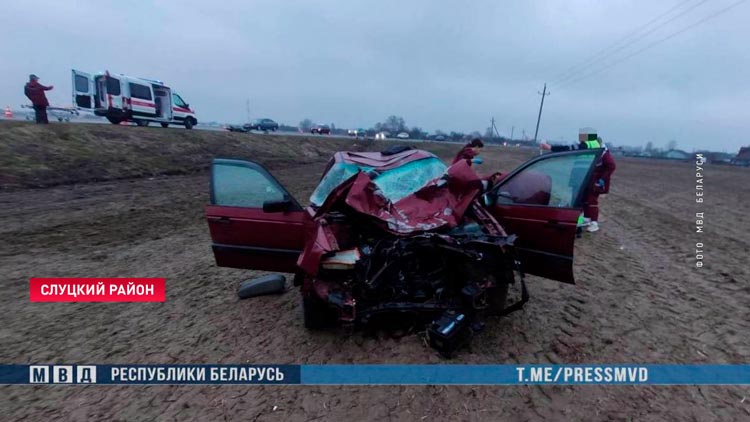 В Слуцком районе столкнулись авто и мотоцикл, два человека погибли-1