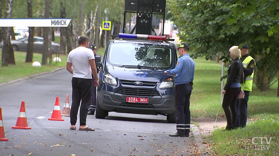 Машину буквально сложило пополам: два человека погибли в страшной аварии в Минске-1