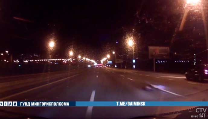 Авария на 32-м километре МКАД. Водитель сбил пешехода-1