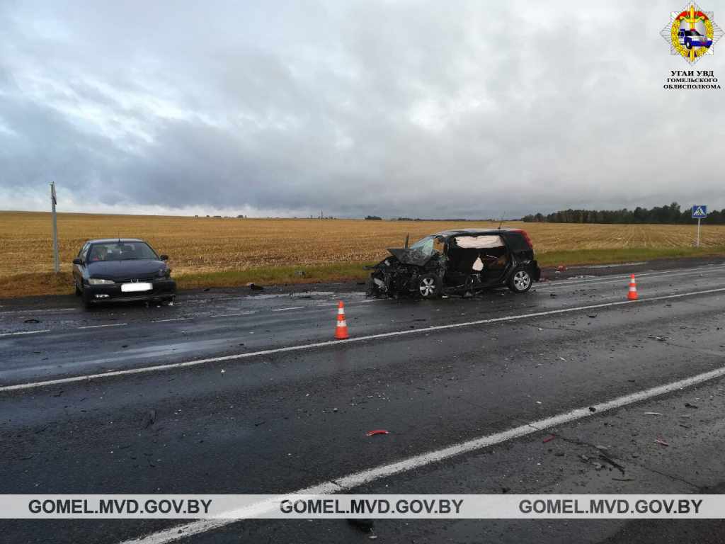 В крупном ДТП в Мозырском районе пострадали четыре человека-1