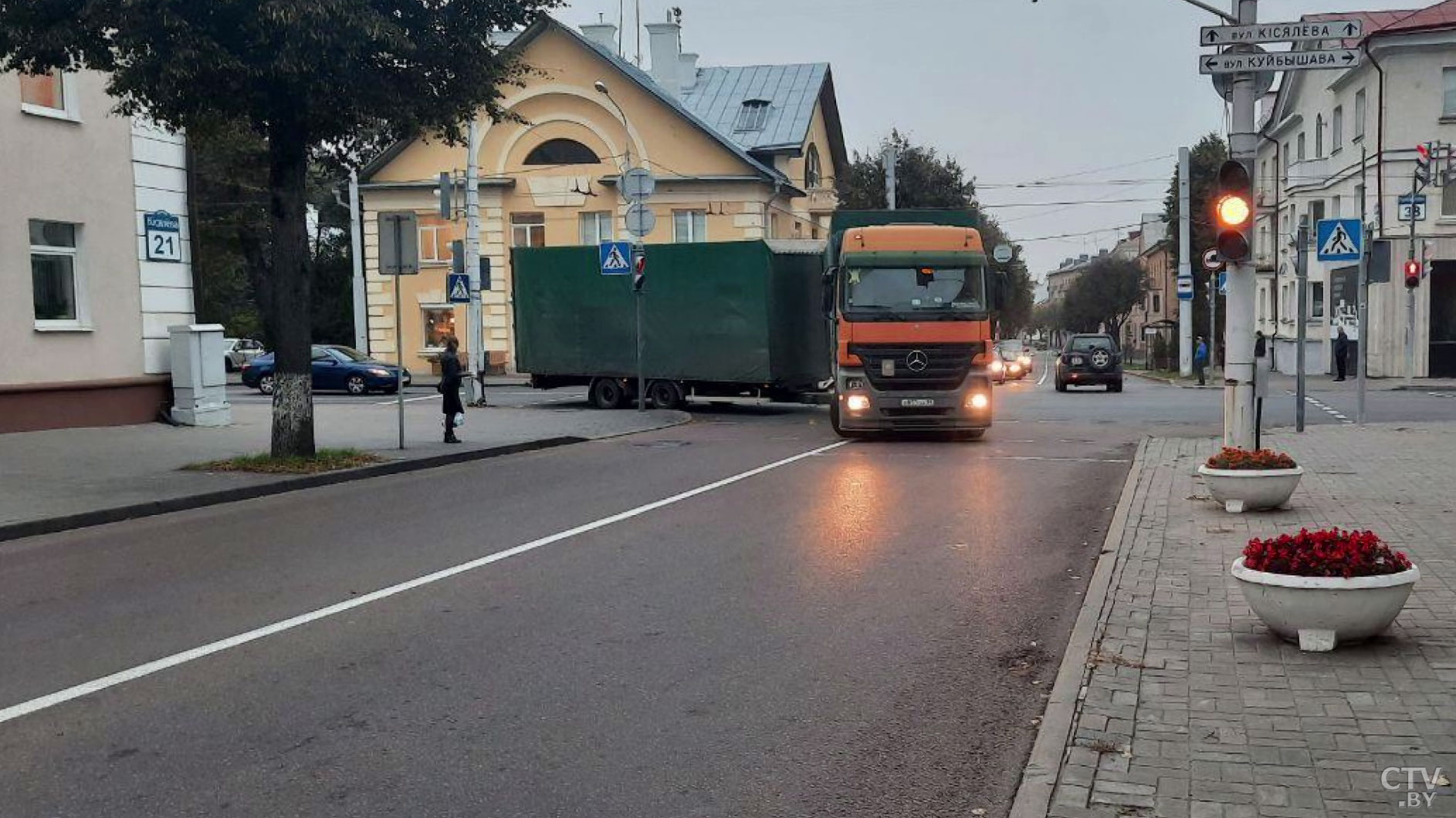 На перекрёстке Киселёва и Куйбышева из-за ДТП было затруднено движение транспорта-1