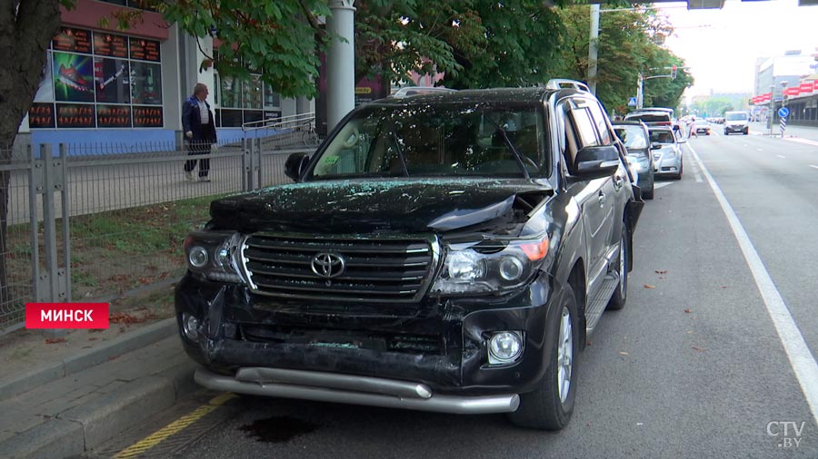 ГАИ об аварии на Немиге: пострадали 7 автомобилей, два человека доставлены в медучреждение-10