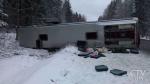 Состояние двоих пострадавших остаётся тяжёлым. Новые подробности аварии под Псковом с участием белорусского автобуса