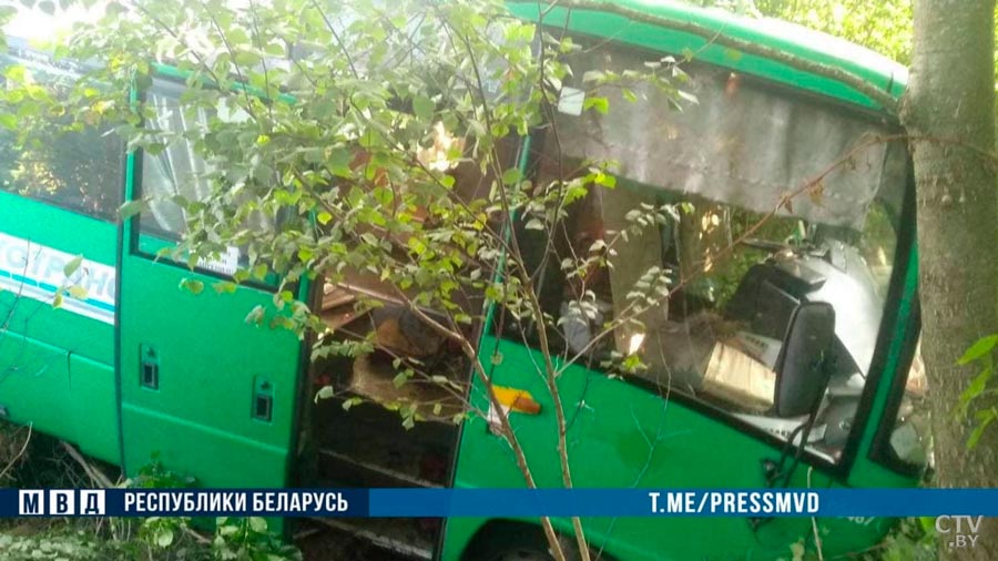 ДТП с пассажирским автобусом произошло в Столинском районе. СК возбудил уголовное дело-4