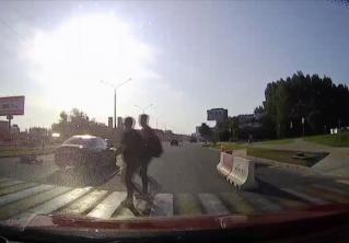 В Минске на пр. Победителей легковушка сбила пешехода