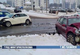 В Серебрянке Peugeot ехал по односторонней улице против хода движения и столкнулся с Audi