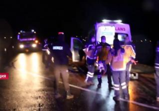 В Турции перевернулся пассажирский автобус, пострадали 39 человек