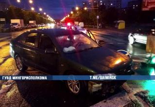 В Серебрянке пьяный водитель Nissan снёс два светофора