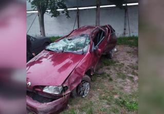 В Солигорском районе перевернулся Renault, пострадала несовершеннолетняя пассажирка
