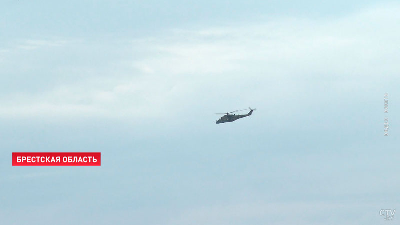 Белорусские лётчики отработали применение авиационных средств поражения-4