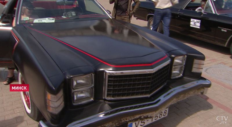 От «Чайки» до легендарного Ford Gran Torino. Автоэксклюзив показали на фестивале «Ретро-Минск – 2019»-10