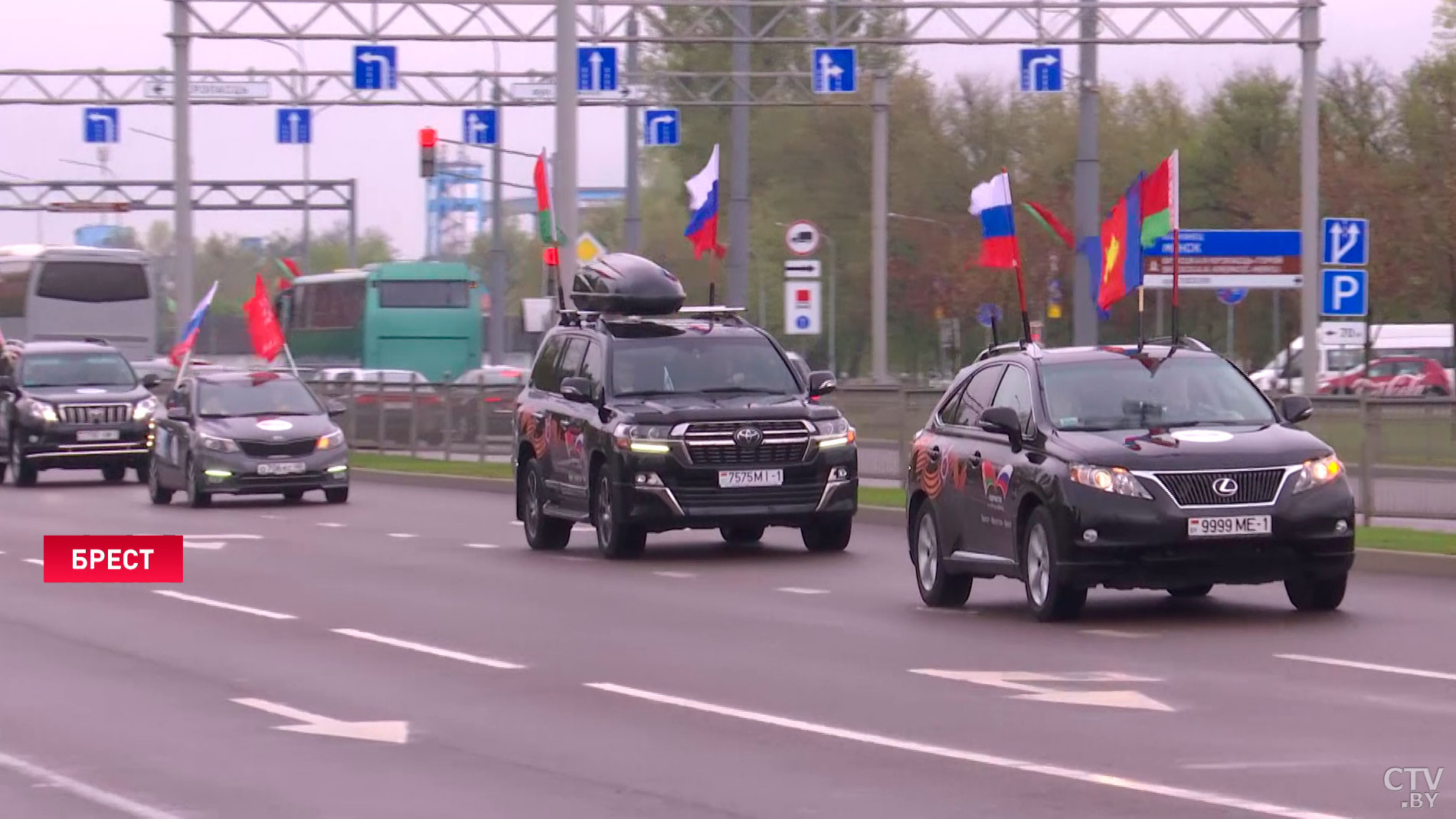 Участники преодолеют 15 тысяч километров. Накануне Дня Победы в Бресте стартовал автопробег «От Буга до Байкала»-19