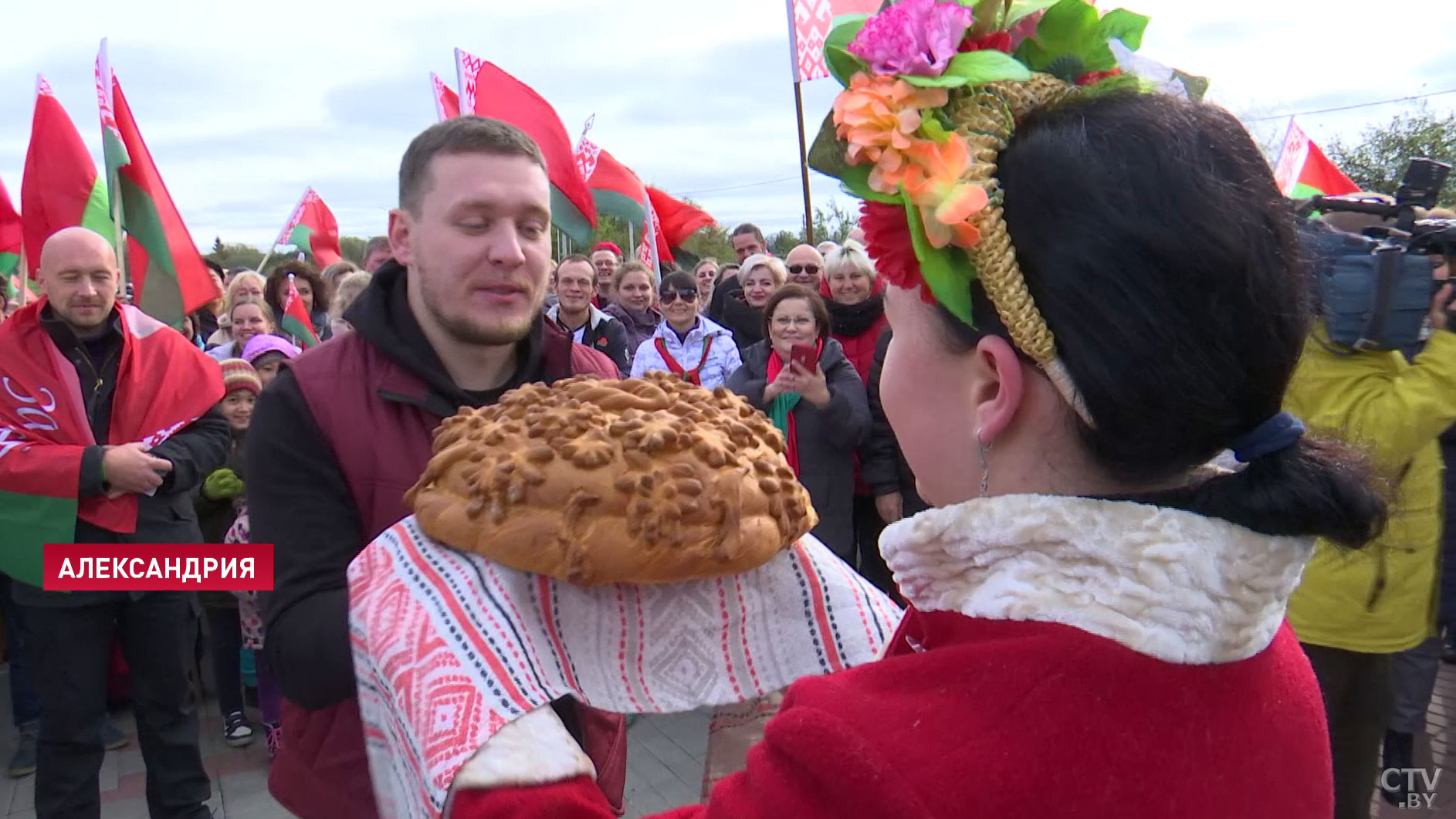 «Мы не должны быть по разные стороны баррикад. У нас одна история». Как проходил автопробег белорусов из Минска в Витебск-24