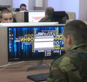 Показываем компьютерный класс для первой белорусской IT-роты в Военной академии