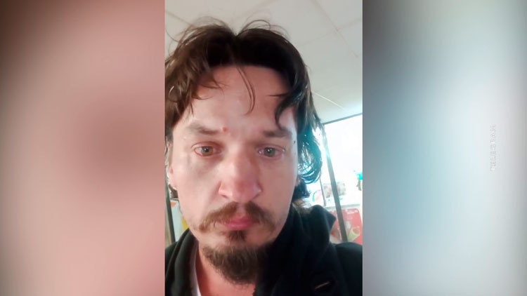 Азарёнок: Батька подписал указ, теперь за границей паспорт не поменяешь. Всё, вы бомжи!-4 Азарёнок: Батька подписал указ, теперь за границей паспорт не поменяешь. Всё, вы бомжи!-4