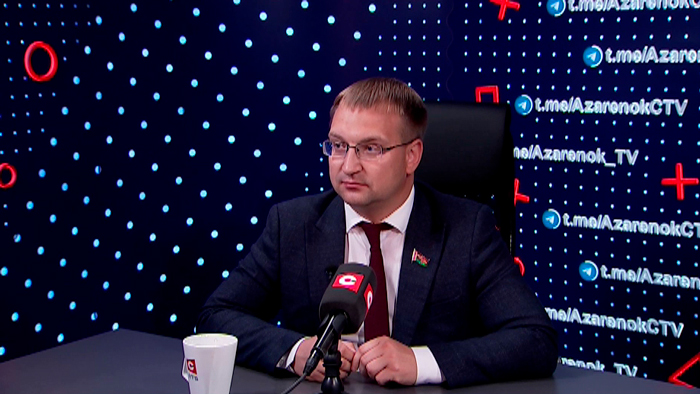 Клишевич: в других странах мира возможности для молодежи построены на деньгах. Нет денег – просто умный? Значит, извини, подвинься, посиди