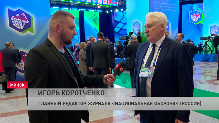 Азарёнок: за нашим столом рады каждому, кто не хочет взгромоздиться на него грязной звёздно-волосатой задницей-16