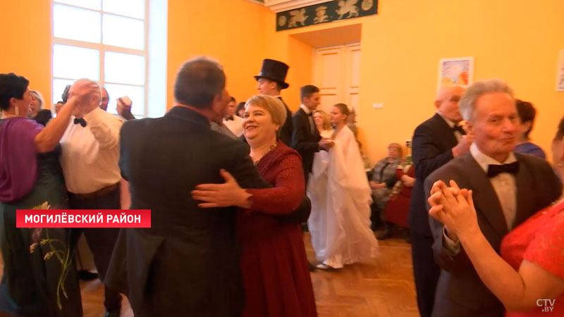 Здесь танцевал сам Николай II. Рождественские бал прошёл в усадьбе под Могилёвом-7
