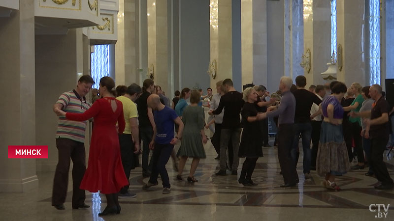 «Бал юбилейный и что-то будет новенькое». Подготовка к новогоднему балу началась в Большом театре Беларуси -3