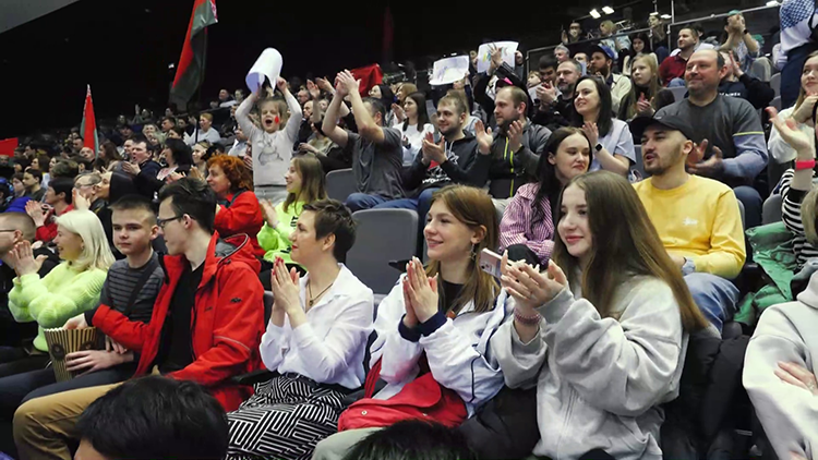 Баскетболисты «Минска» 15-й раз стали чемпионами Беларуси. Тяжело ли удерживать пальму первенства? Узнали из первых уст-19