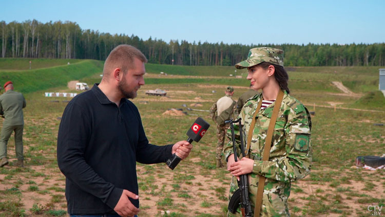 Самый красивый батальон! Участницы «Мисс Беларусь» посетили военный полигон-12