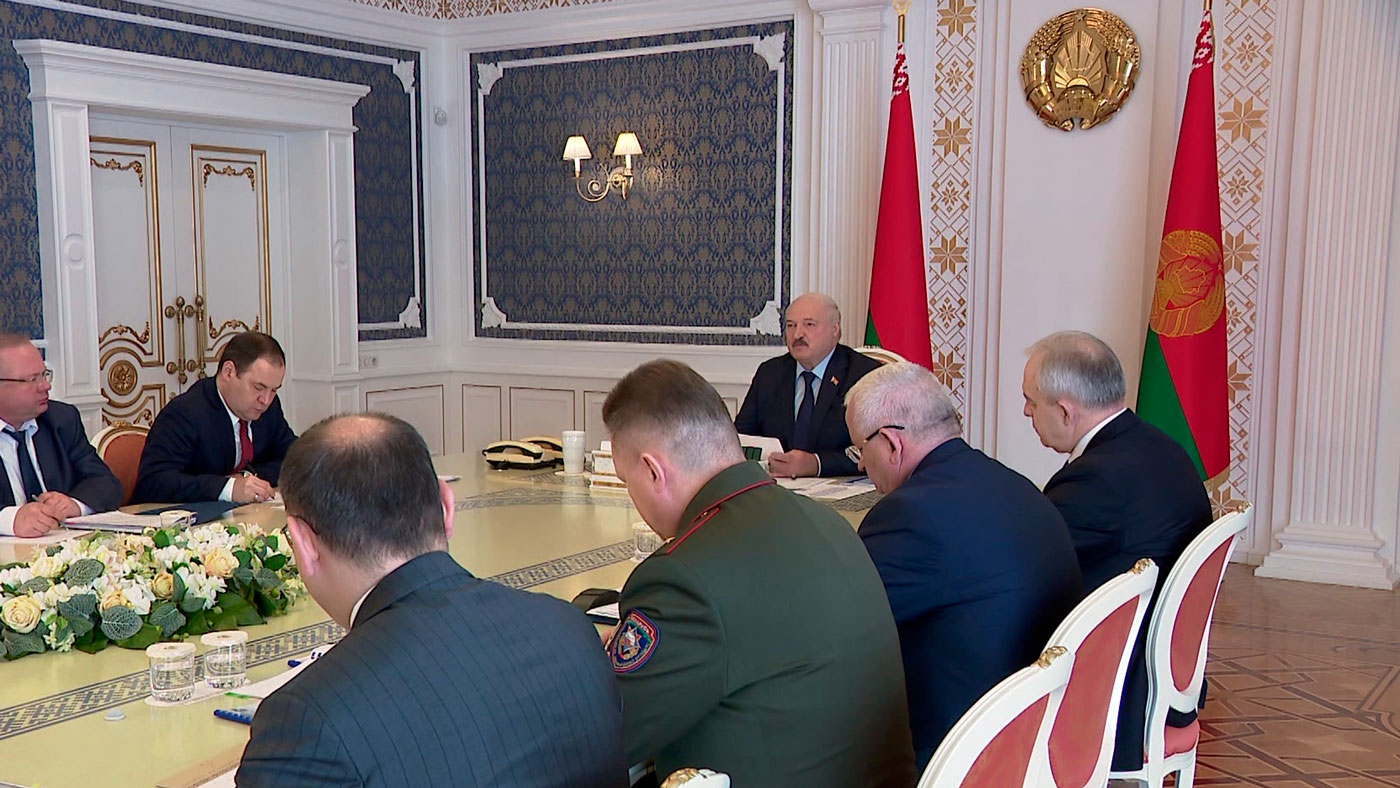 Лукашенко о БелАЭС: мы чернобыльская республика, безопасность – вопрос номер один