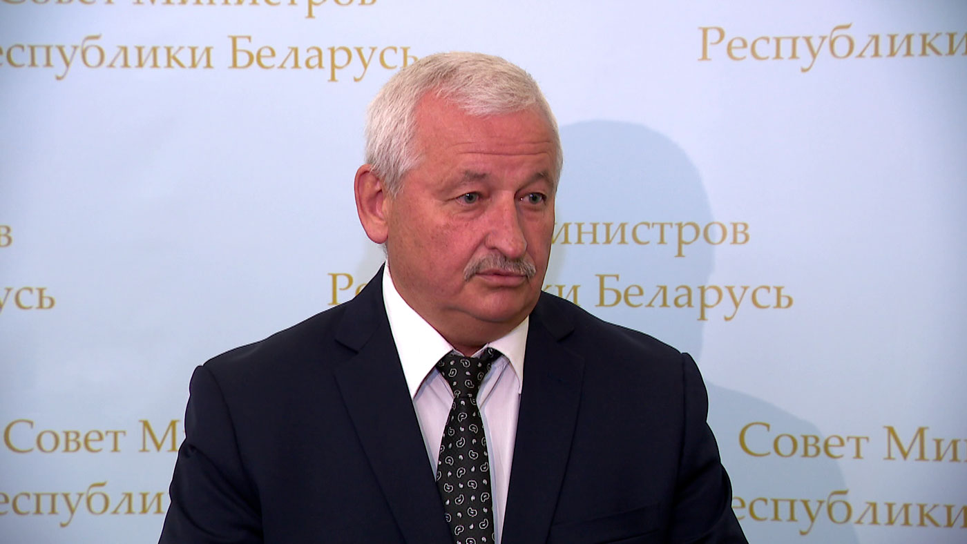 Министр промышленности: будем обсуждать поставку в Нигерию около 1000 тракторов