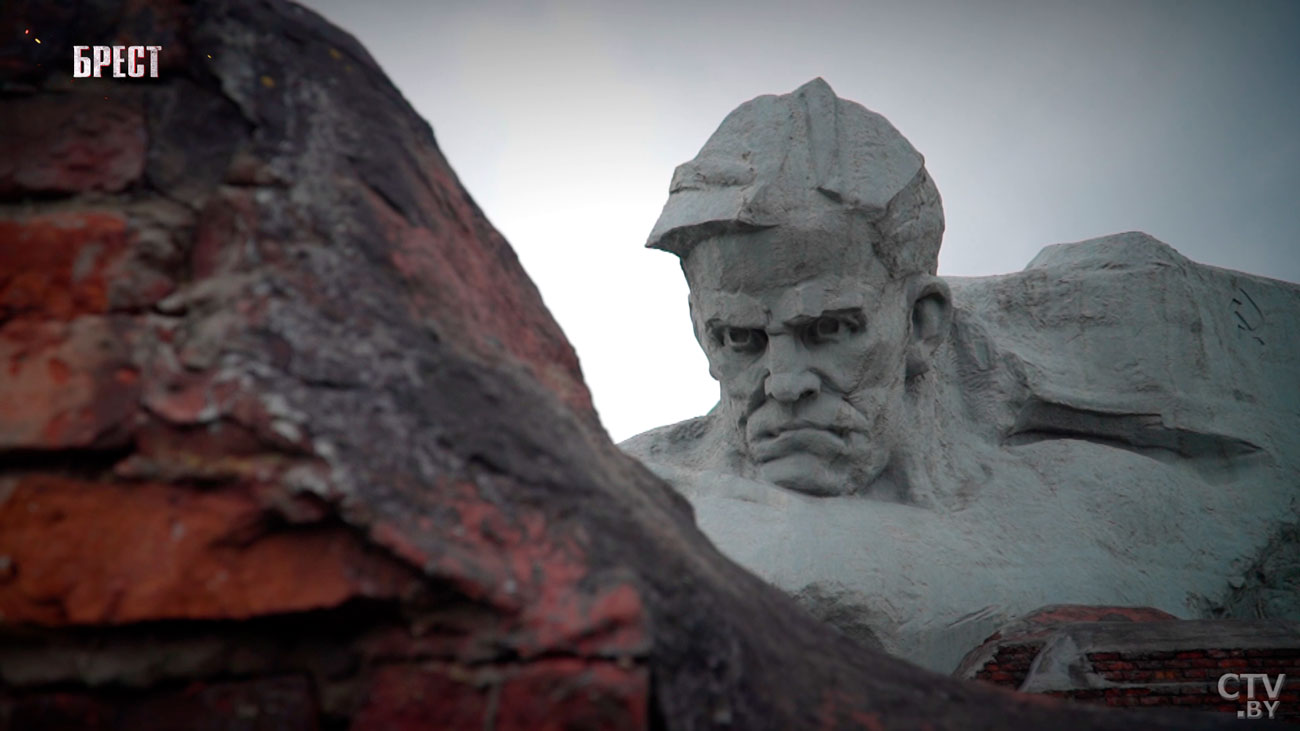 «Не получил ни царапины. Наверное, ангел-хранитель». Белорус рассказал о военных подвигах своих дедушек-25 «Не получил ни царапины. Наверное, ангел-хранитель». Белорус рассказал о военных подвигах своих дедушек-25