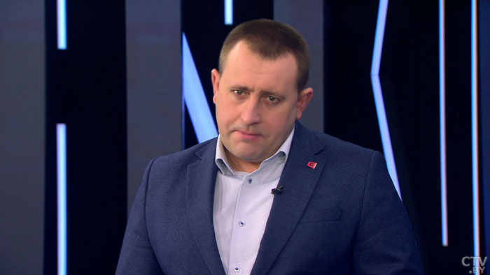 Евгений Пустовой: «Белорусов снова тянут в болото политического кризиса. Последний из возможных триггеров – референдум»-7
