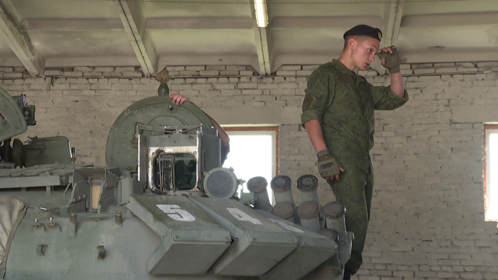 «Были законсервированы». Белорусская сборная готовится к «Танковому биатлону» в подмосковном Алабино
