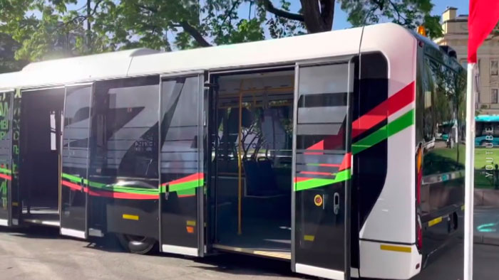 Новые автобусы МАЗ показали на транспортном фестивале в Санкт-Петербурге 