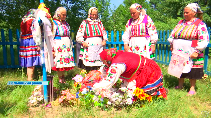 Культ змея и живой каменный крест со страшными легендами. Разузнали о сохранившихся белорусских обрядах-40