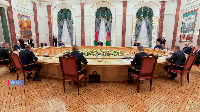 Кто составит костяк партий и о чём Президент говорит с их руководителями? Главные тезисы встречи-7 Кто составит костяк партий и о чём Президент говорит с их руководителями? Главные тезисы встречи-7