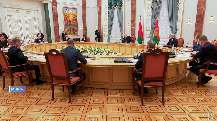 Кто составит костяк партий и о чём Президент говорит с их руководителями? Главные тезисы встречи-28 Кто составит костяк партий и о чём Президент говорит с их руководителями? Главные тезисы встречи-28