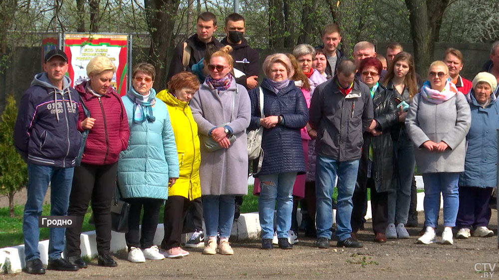 «Я понял, что это всё не так страшно». Как белорусских парней провожают в армию – три истории-37