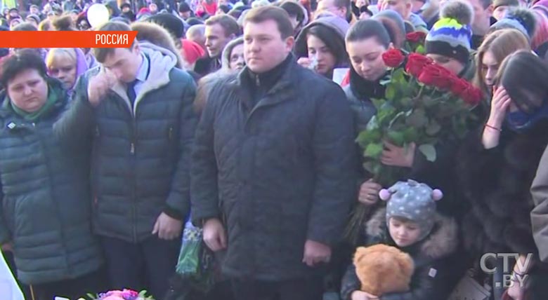 «Дай Бог им силы и мужества пережить эту страшную трагедию». Неделя со дня пожара в ТЦ в Кемерово-43 «Дай Бог им силы и мужества пережить эту страшную трагедию». Неделя со дня пожара в ТЦ в Кемерово-43