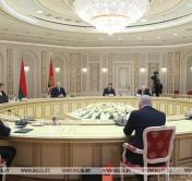 Президент Беларуси: «Для меня свято: Украина должна быть единой и неделимой»